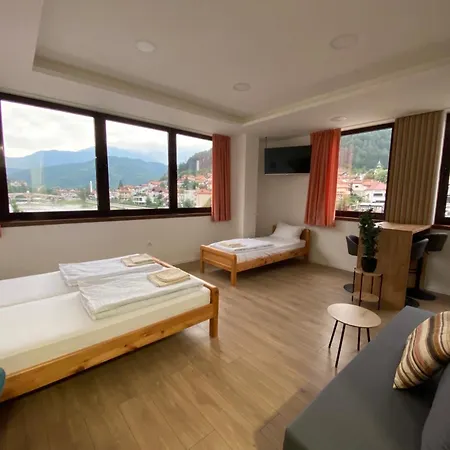 River Apartahotel 3*